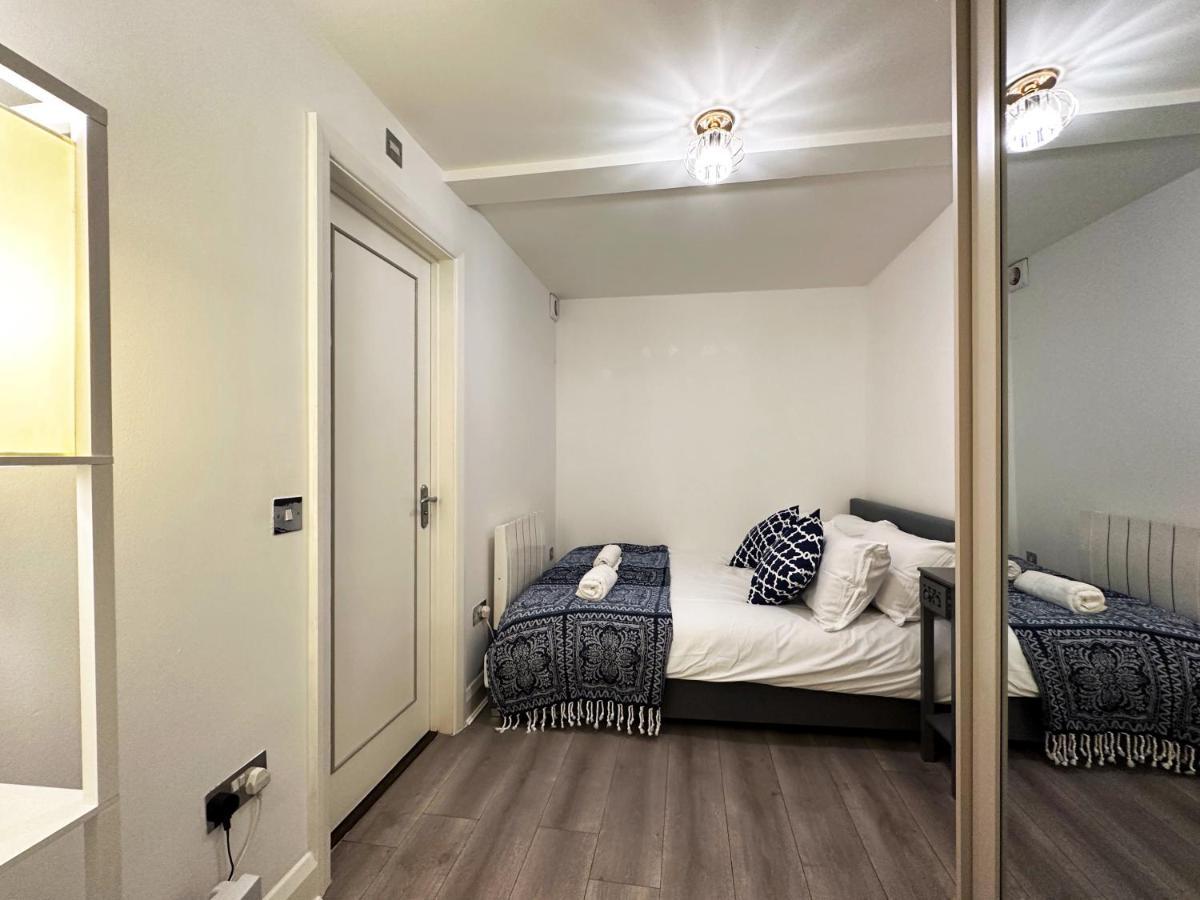 Chic Apartment In Mayfair Londres Exterior foto